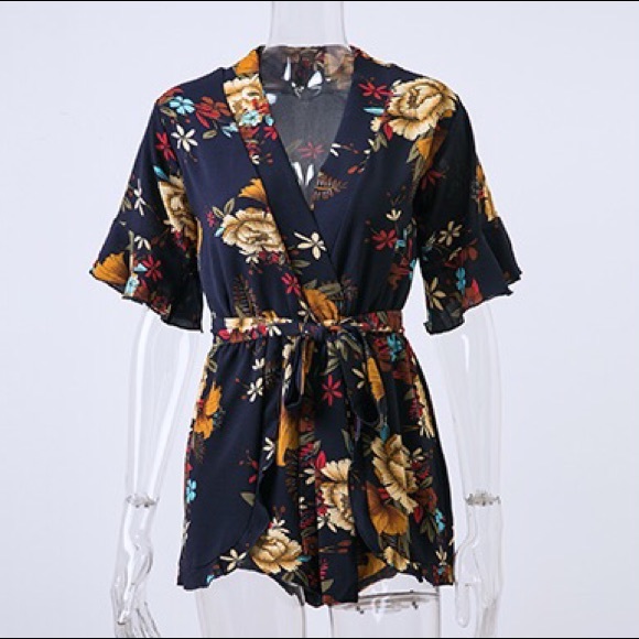 Flirty floral romper playsuit in navy - Picture 2 of 5